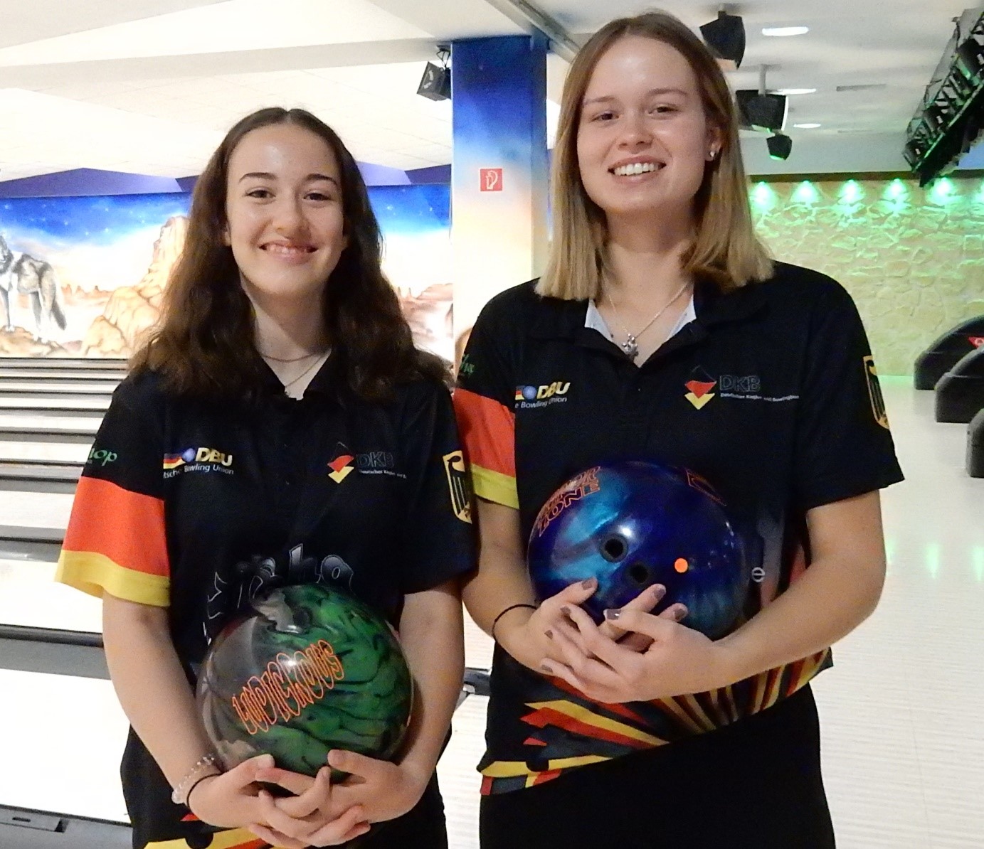 Maxine und Celine - EYC 2021 Tilburg